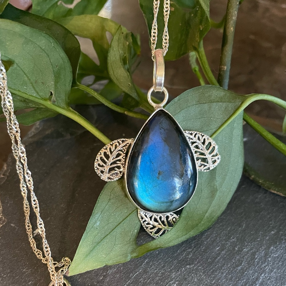 😵 Solid 925 Sterling Labradorite blue Flash Solid Silver Pendant Necklace leave